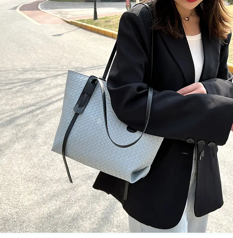 Women Brown Woven Tote Bag Large Capacity Commuter Shoulder Bag — feature 21