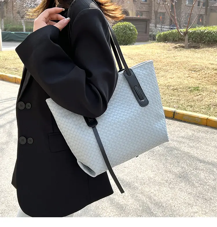 Women Brown Woven Tote Bag Large Capacity Commuter Shoulder Bag — feature 25