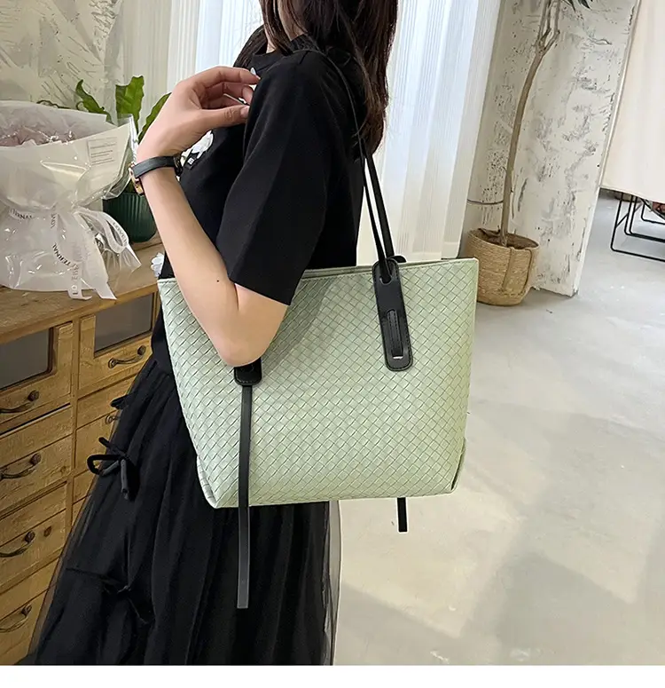 Women Brown Woven Tote Bag Large Capacity Commuter Shoulder Bag — feature 26
