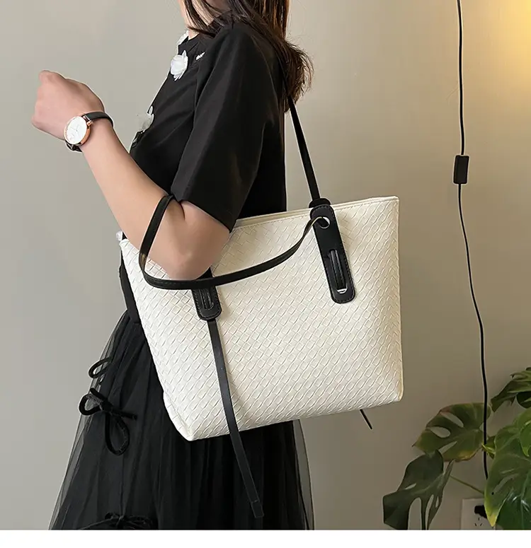 Women Brown Woven Tote Bag Large Capacity Commuter Shoulder Bag — feature 31