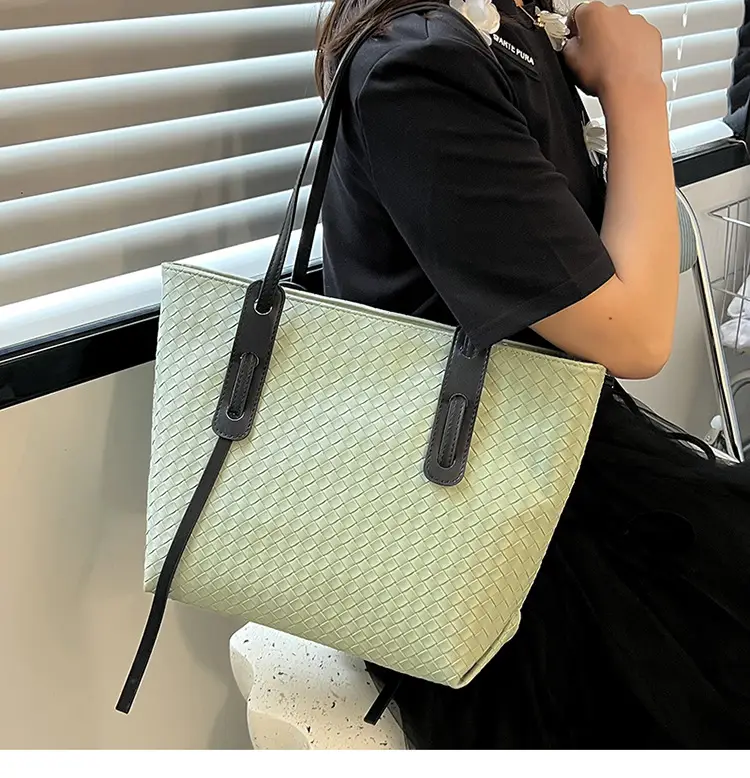 Women Brown Woven Tote Bag Large Capacity Commuter Shoulder Bag — feature 36