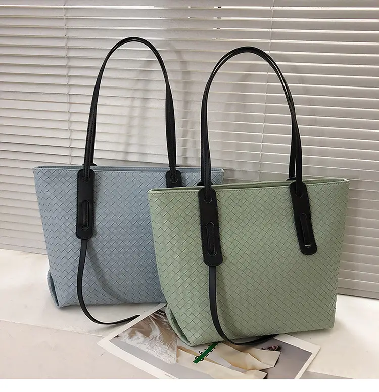 Women Brown Woven Tote Bag Large Capacity Commuter Shoulder Bag — feature 9