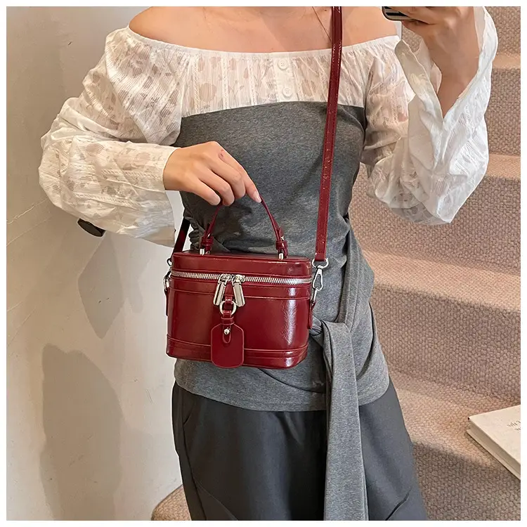 Black Women's Shoulder Crossbody Bag 2025 Summer — feature 13