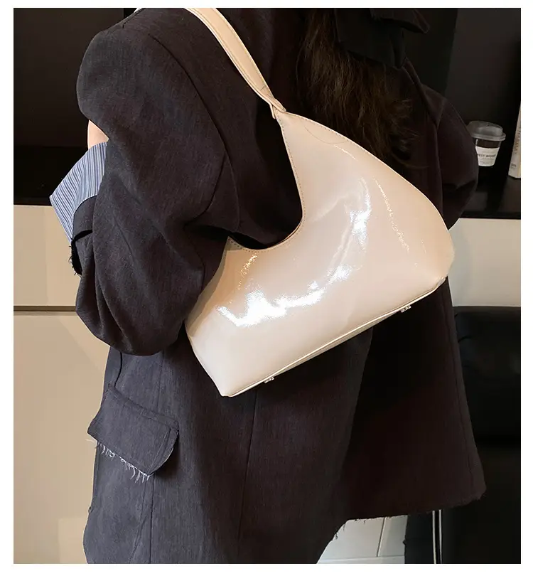Women's Nude Leather Underarm Bag 2025 Summer — feature 1