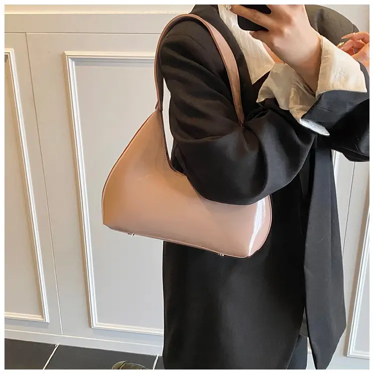 Women's Nude Leather Underarm Bag 2025 Summer — feature 10