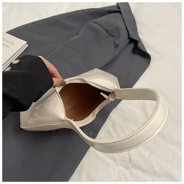 Women's Nude Leather Underarm Bag 2025 Summer — feature 7