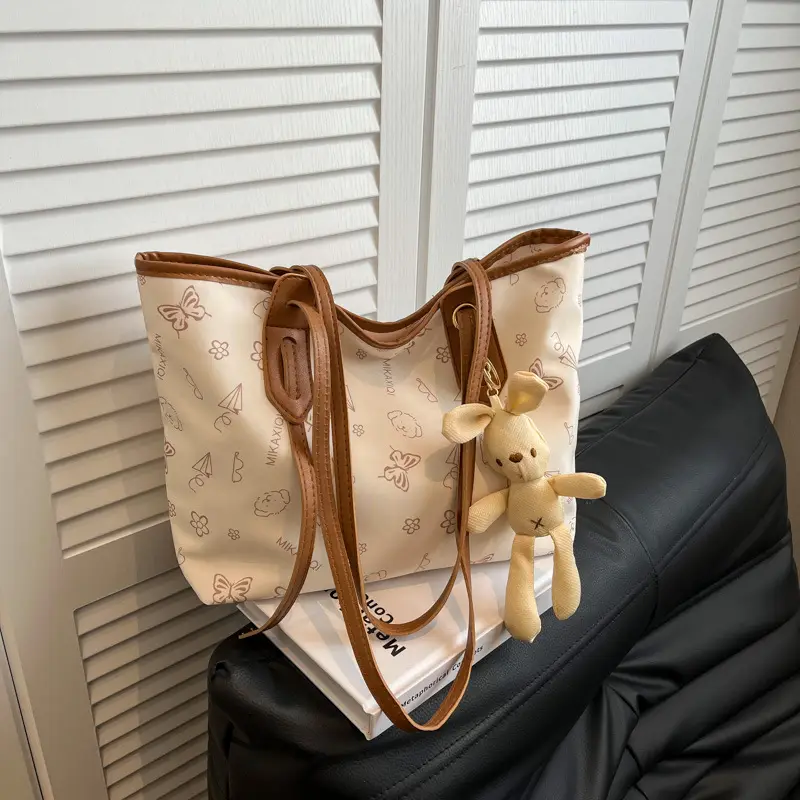 Women Printed Shoulder Bag with Teddy Bear
