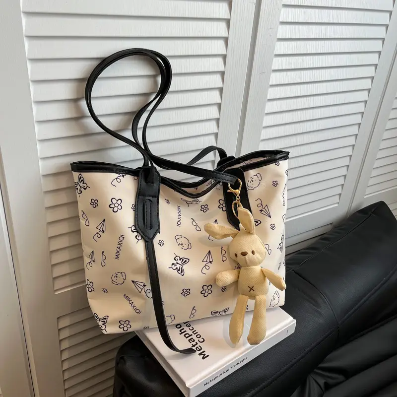 Women Printed Shoulder Bag with Teddy Bear