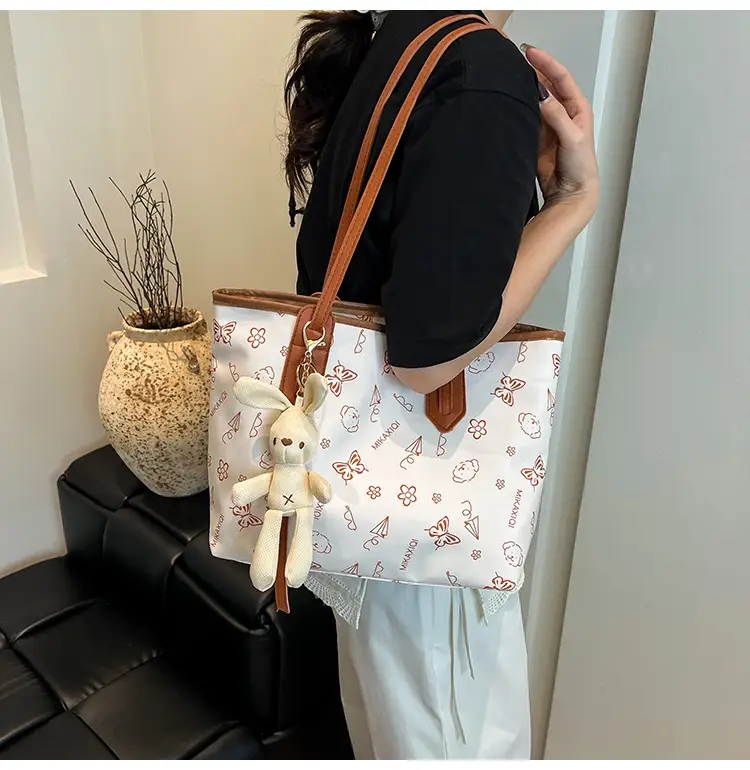 Women Printed Shoulder Bag with Teddy Bear — feature 12
