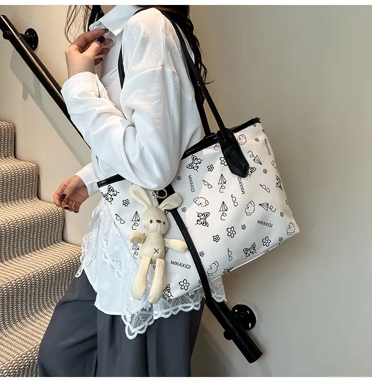 Women Printed Shoulder Bag with Teddy Bear — feature 14
