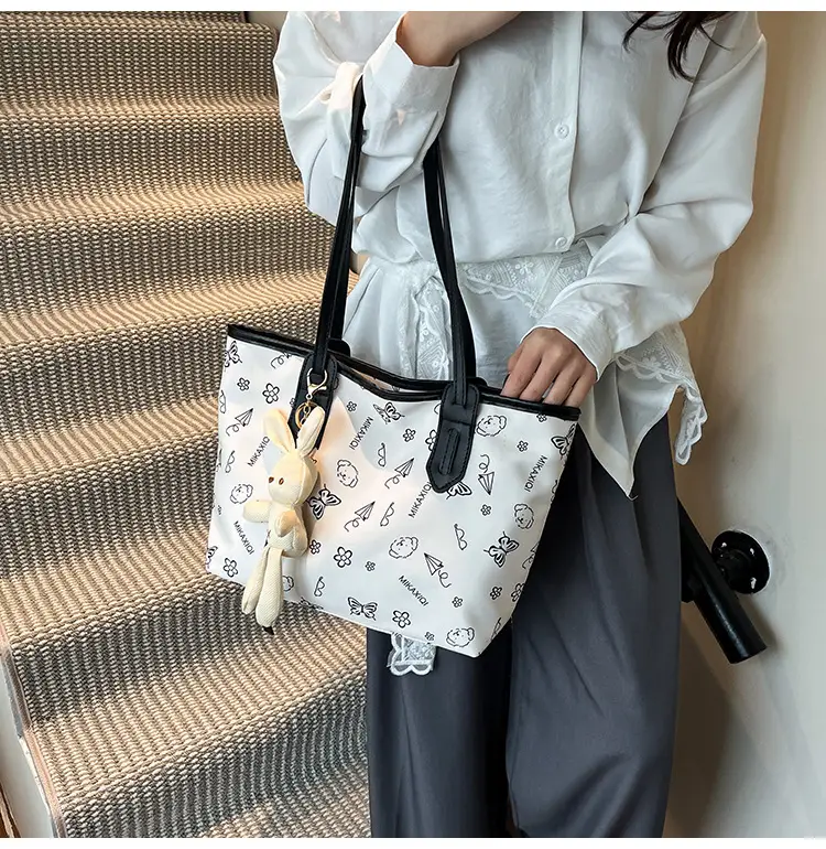 Women Printed Shoulder Bag with Teddy Bear — feature 15