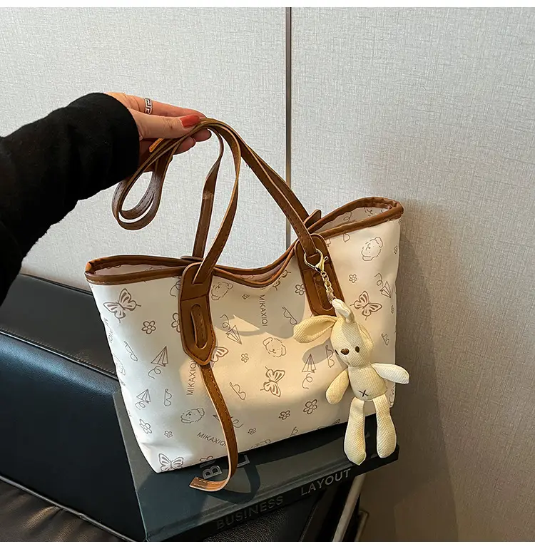 Women Printed Shoulder Bag with Teddy Bear — feature 20