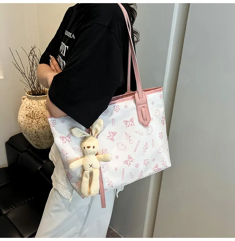 Women Printed Shoulder Bag with Teddy Bear — feature 8