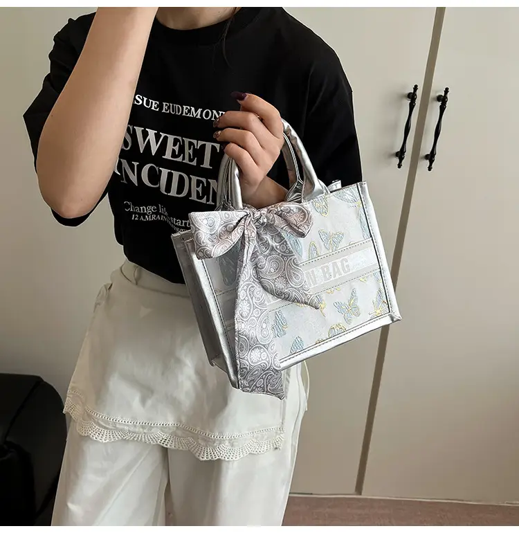Women's Printed Butterfly Shoulder Bag Large Capacity — feature 5