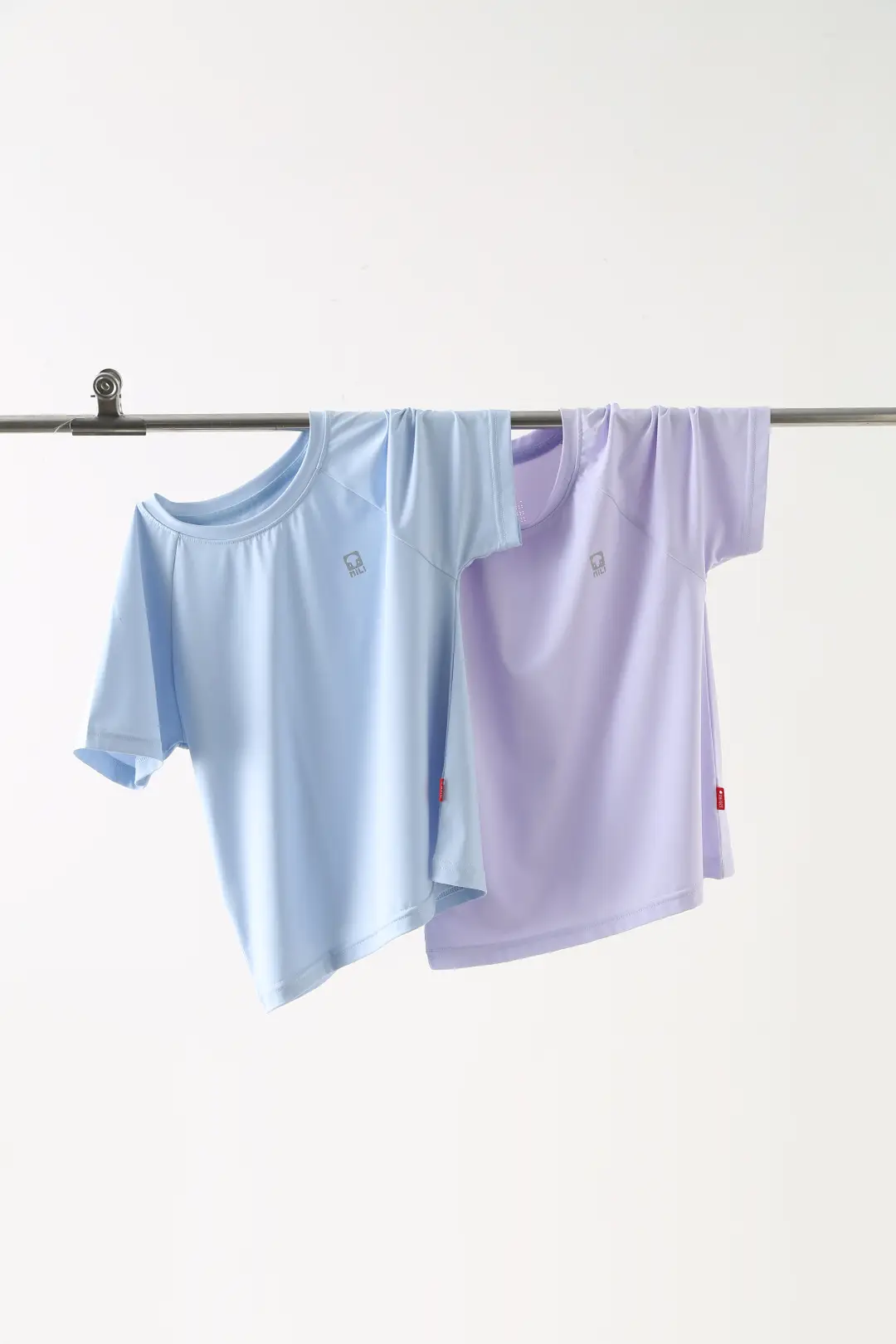 Light Blue Quick-Drying T-Shirt for Girls Boys Summer Wear — feature 5