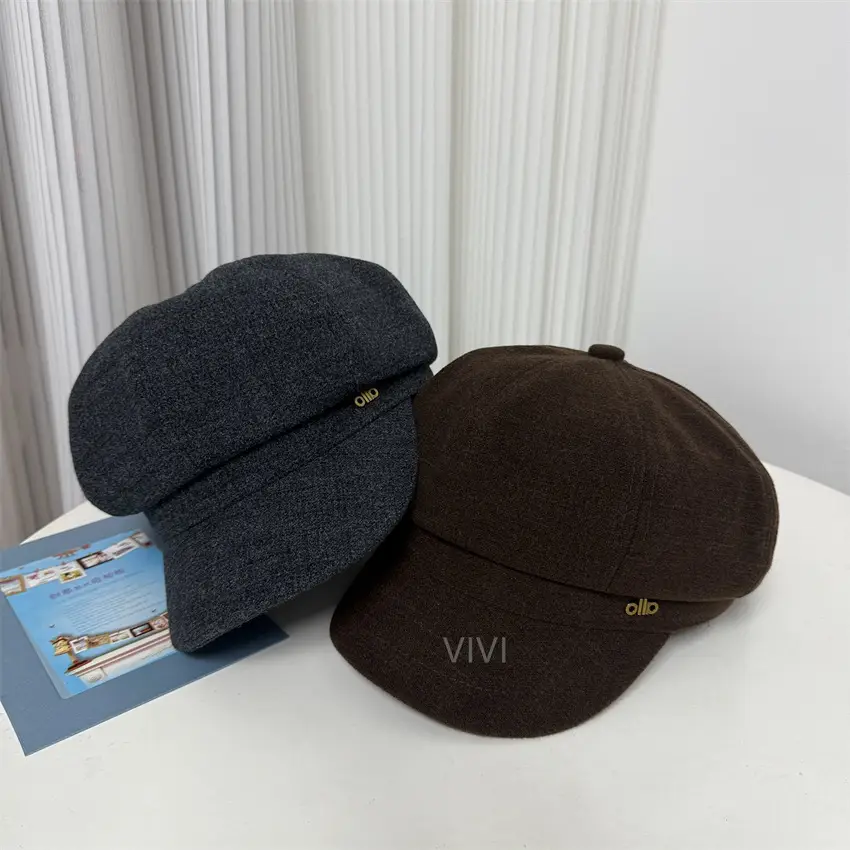 Women Woolen Cap Winter Warm Beige — feature 3