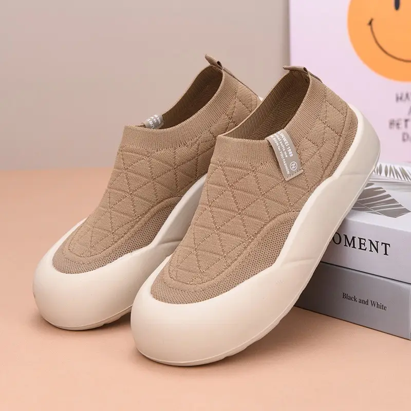 Old Beijing Cloth Shoes Women's 2025 Spring and Autumn New Slip-on Mother Shoes Non-slip Comfortable Women's Shoes All-match Casual Shoes — feature 29
