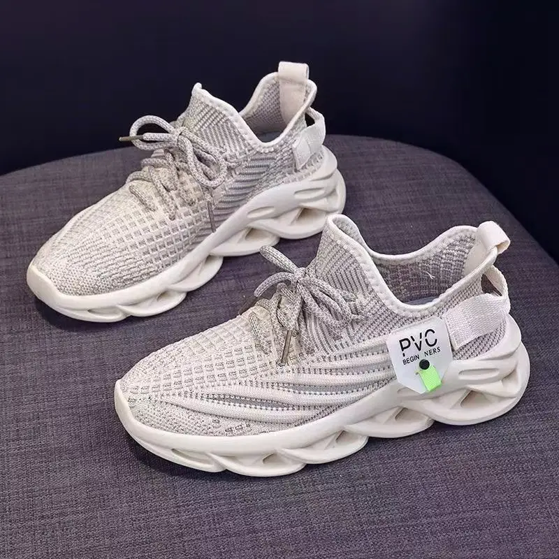 Boxed goods new ladies sneaker fashion running shoes fly woven mesh breathable casual shoes children's shoes - Image 2