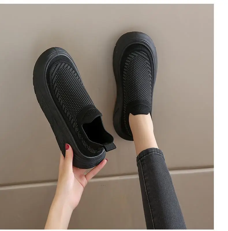 Women's 2025 New Summer Breathable and Versatile One-Leg Fly-Knit Mesh Sneakers with a Poop-Feeling Feel — feature 19
