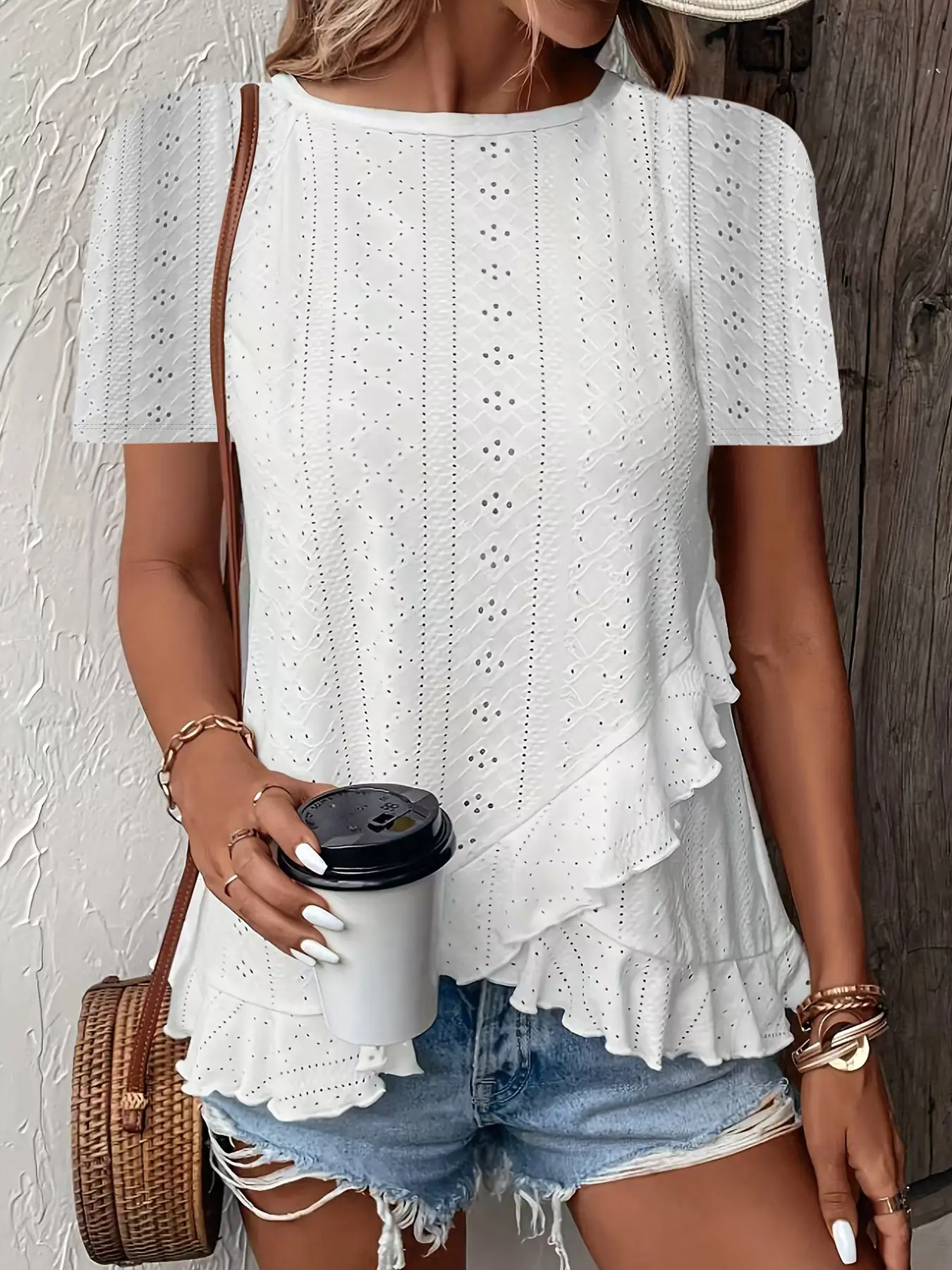 Women's 2025 Green Embroidered T-Shirt Short Sleeve Round Neck - Image 2