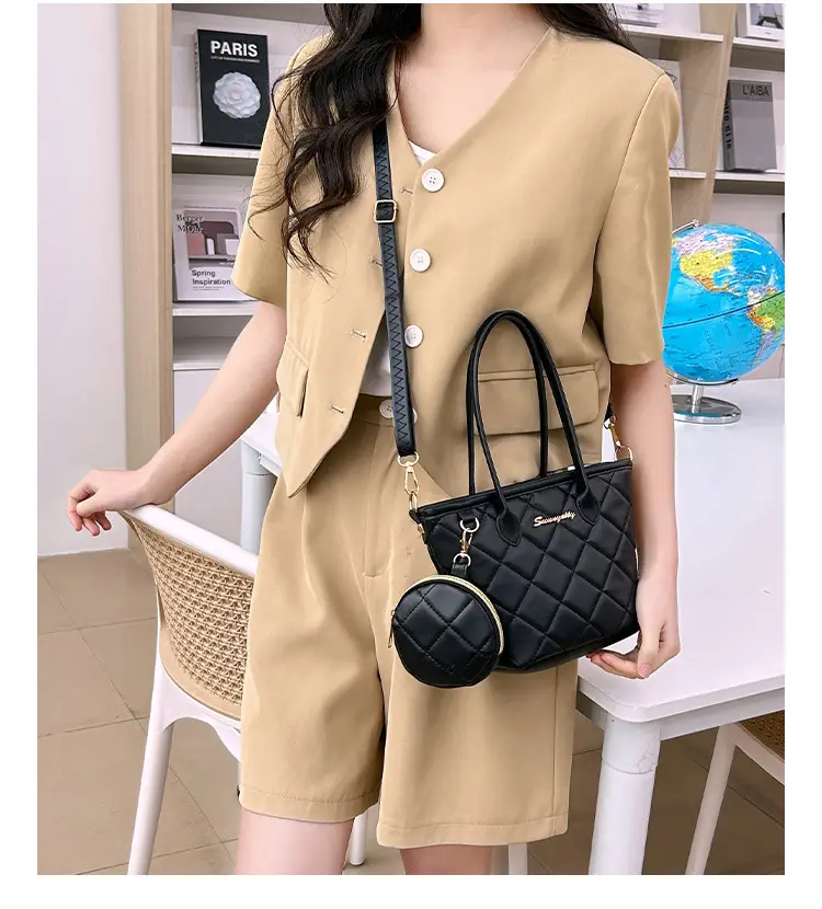 Women's Diamond Crossbody Bags 2025 Spring Collection — feature 10