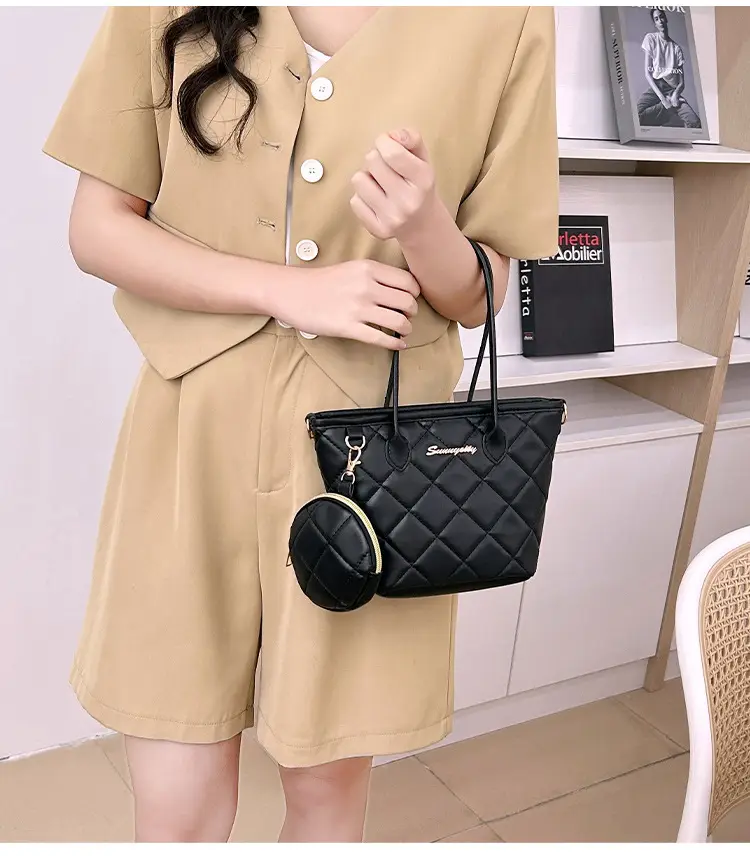 Women's Diamond Crossbody Bags 2025 Spring Collection — feature 7
