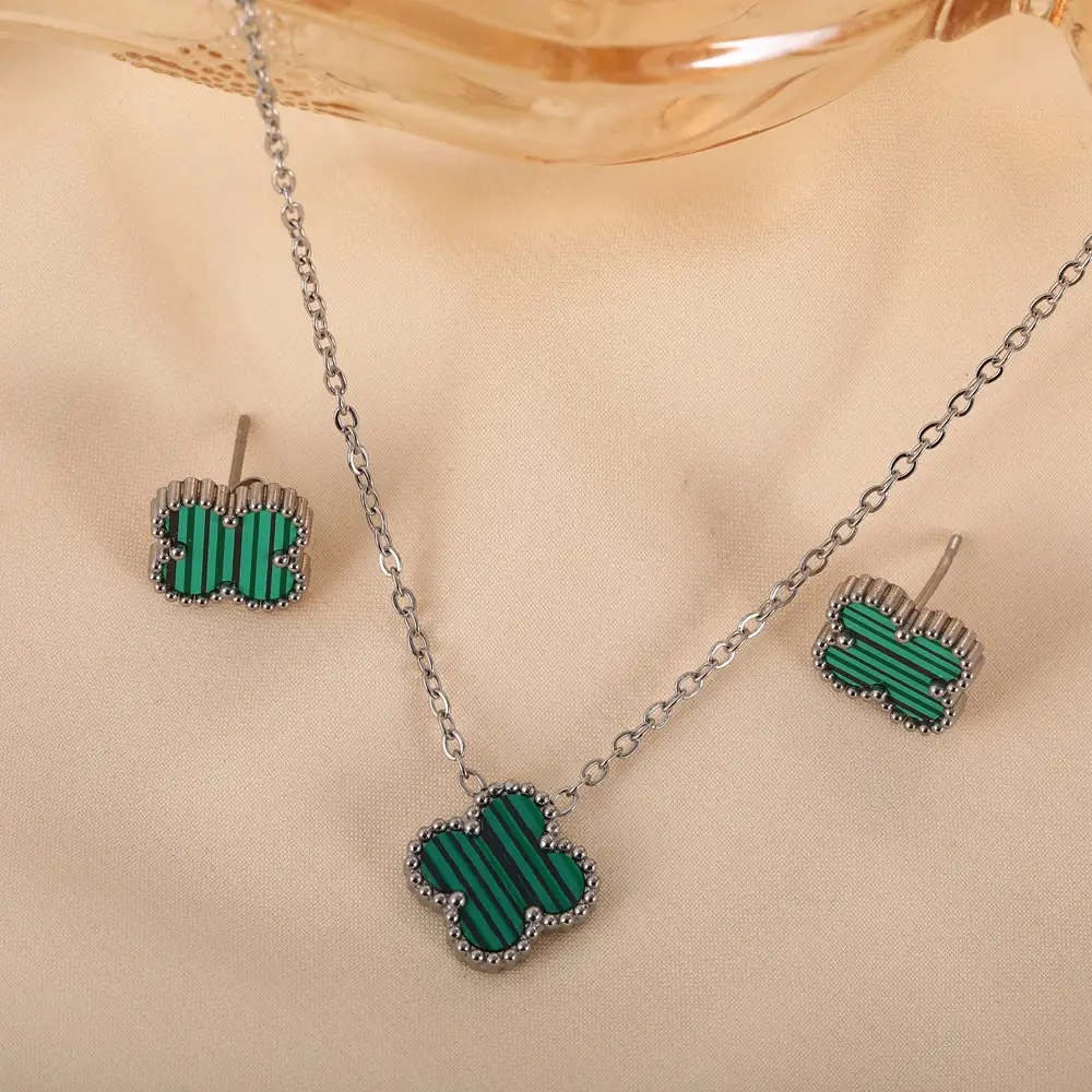 Stainless Steel Four-Leaf Clover Necklace Set — feature 7