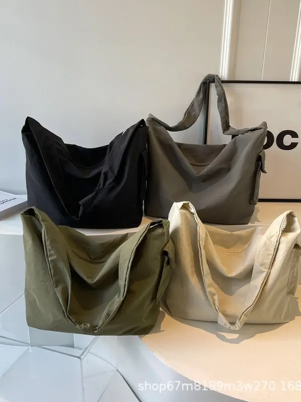 Black Large Capacity Shoulder Bag for Women - Image 9