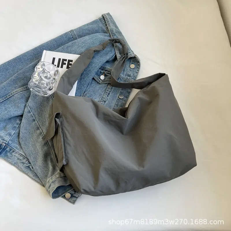 Black Large Capacity Shoulder Bag for Women — feature 21