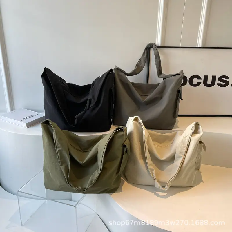 Black Large Capacity Shoulder Bag for Women — feature 33