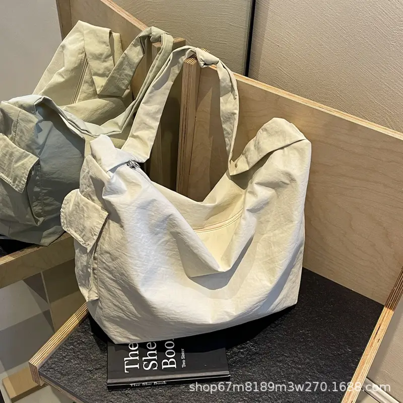Black Large Capacity Shoulder Bag for Women — feature 36