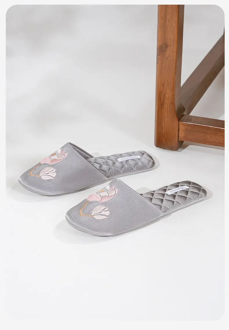 Barphil Embroidered Slippers for Women, Postpartum Shoes, Autumn and Winter Indoor Home Non-Slip Silent Closed-Toe New Chinese Style Cotton Slippers — feature 10