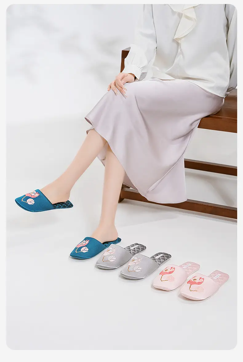 Barphil Embroidered Slippers for Women, Postpartum Shoes, Autumn and Winter Indoor Home Non-Slip Silent Closed-Toe New Chinese Style Cotton Slippers — feature 22