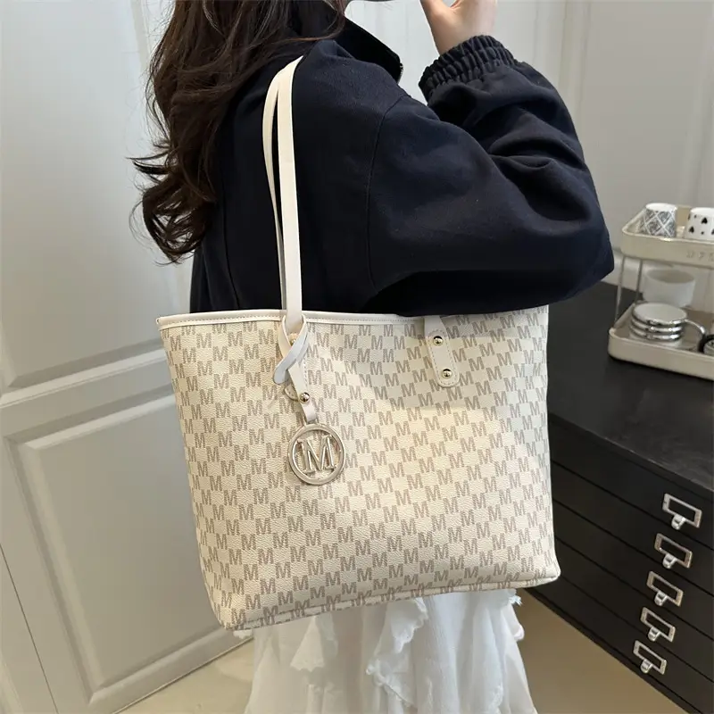 Large Capacity Printed Brown Shoulder Bag for Women - Image 6