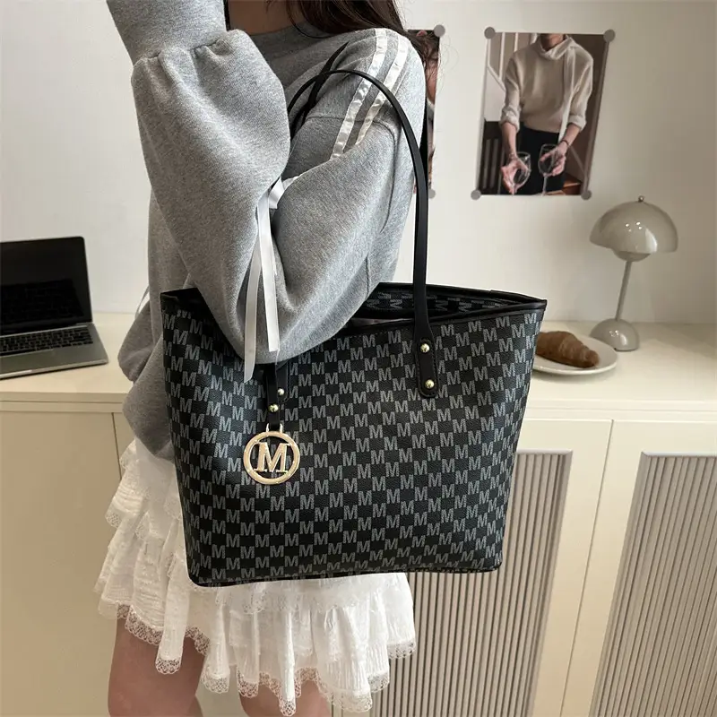 Large Capacity Printed Brown Shoulder Bag for Women - Image 7