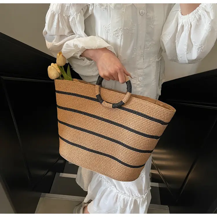 Straw Women's Large Capacity Shoulder Bag — feature 12