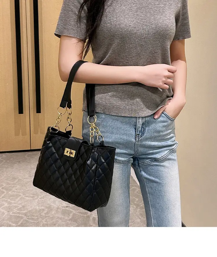 2025 Women's Straw Shoulder Bag with Wide Strap — feature 20