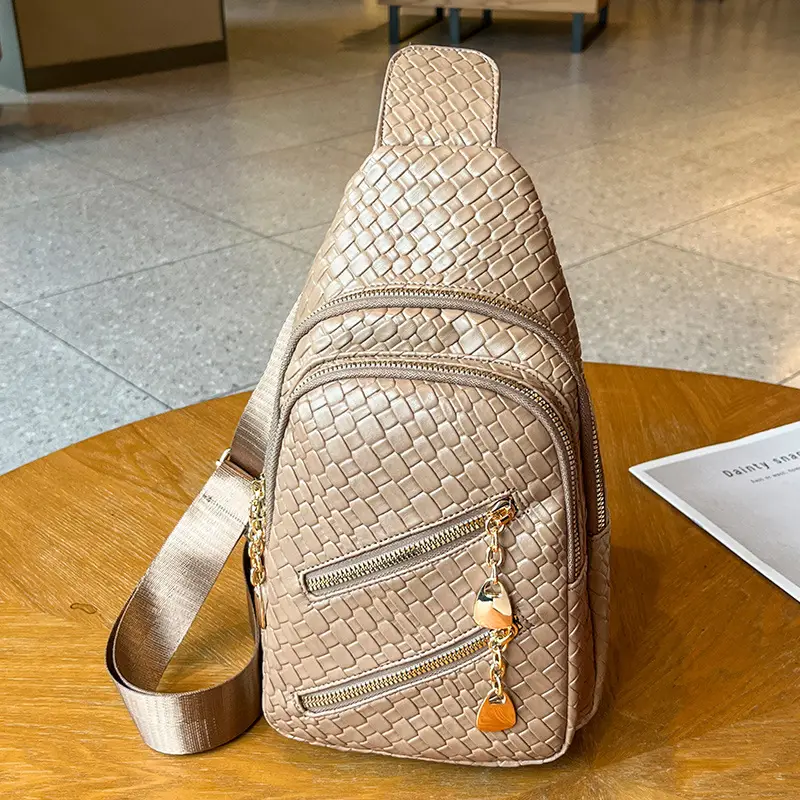 Elegant Black Croc Leather Crossbody Bag for Women - Image 2