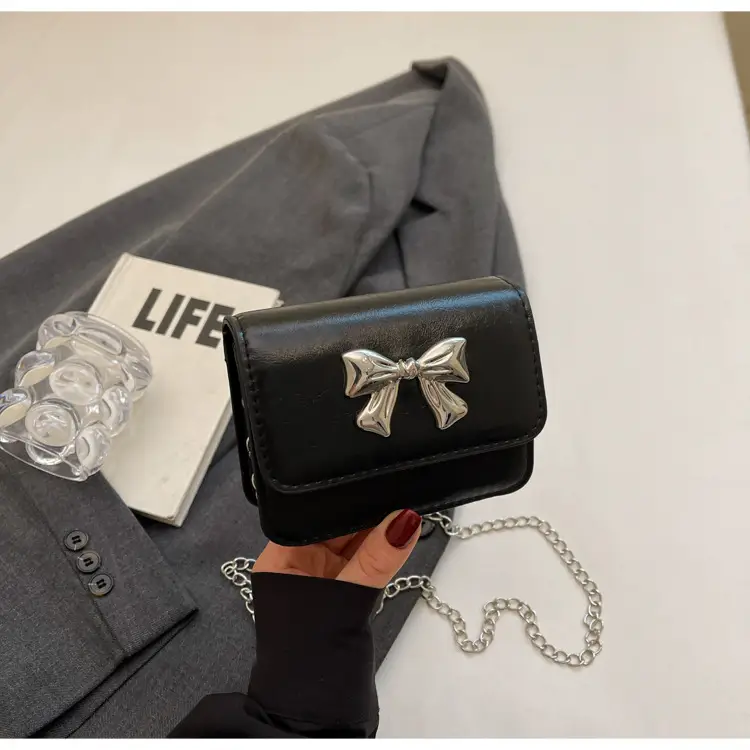 Red Bow Chain Shoulder Bag for Women 2025 — feature 27