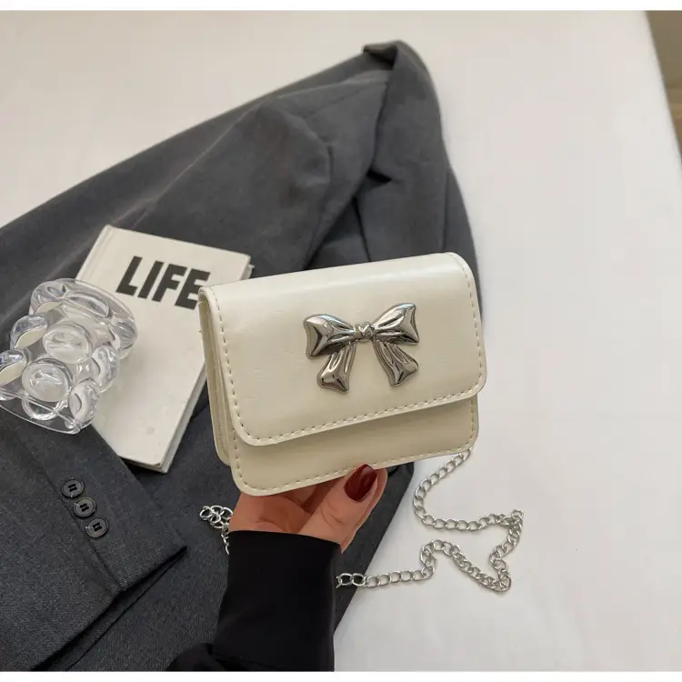 Red Bow Chain Shoulder Bag for Women 2025 — feature 28