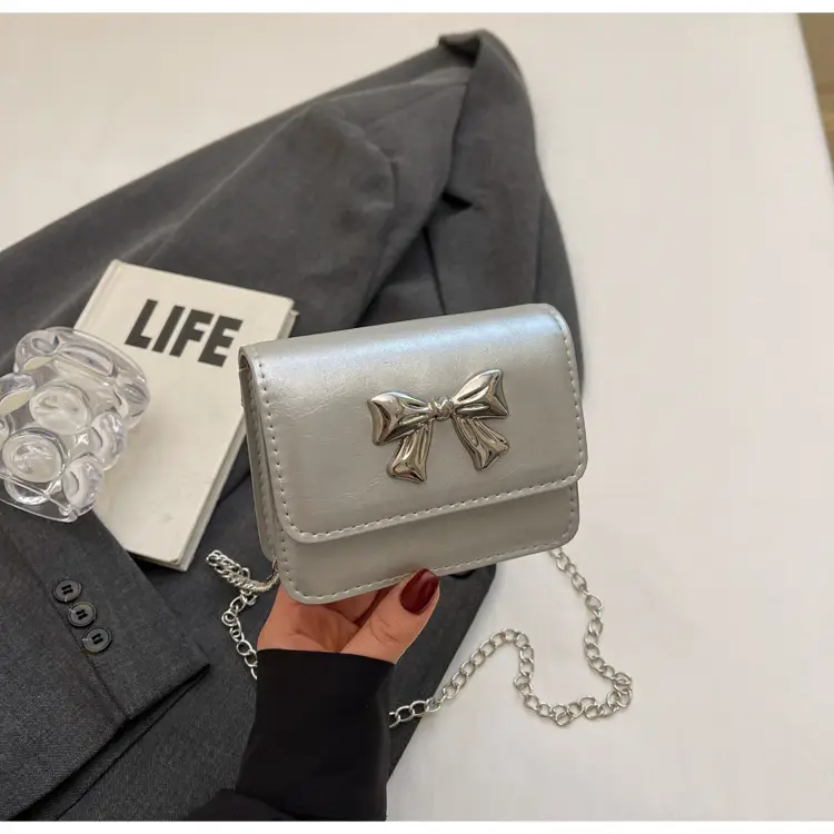 Red Bow Chain Shoulder Bag for Women 2025 — feature 29
