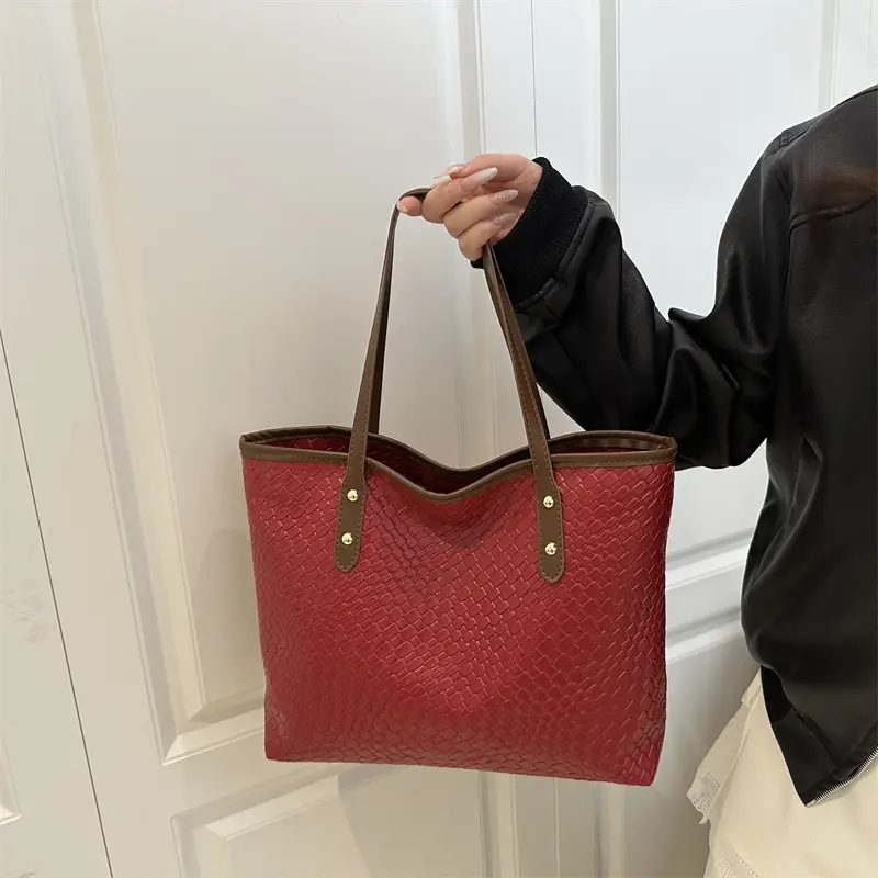 Women Woven Red Handbag Large Capacity Casual Shoulder Bag - Image 7