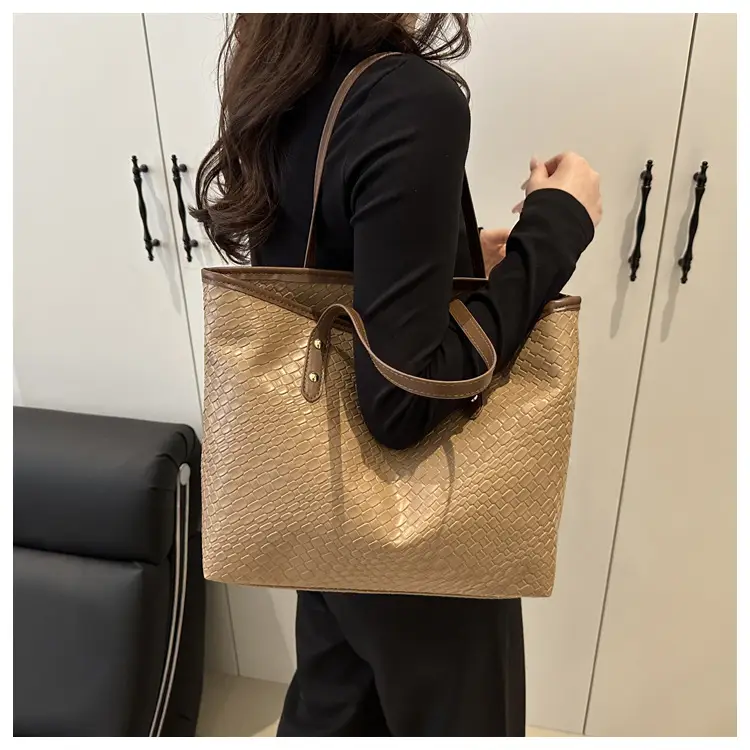 Women Woven Red Handbag Large Capacity Casual Shoulder Bag — feature 39