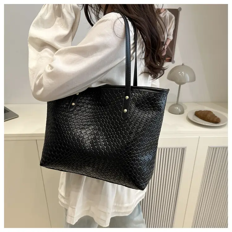 Women Woven Red Handbag Large Capacity Casual Shoulder Bag — feature 47