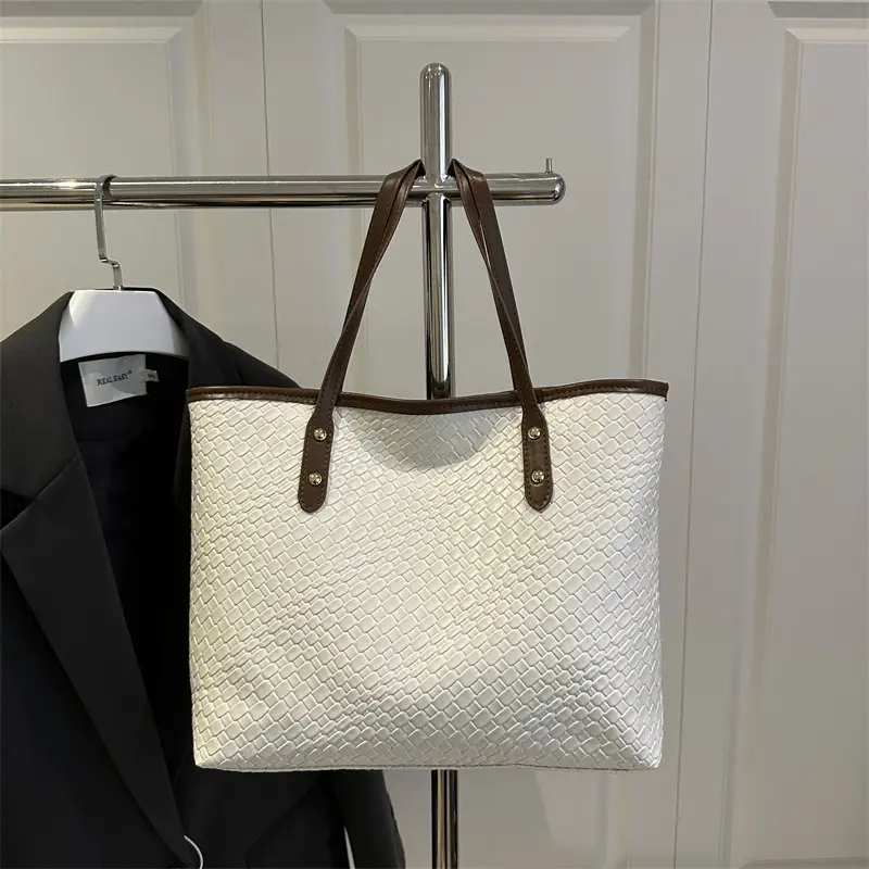 Women's White Woven Tote Bag Large Capacity Shoulder Bag - Image 6