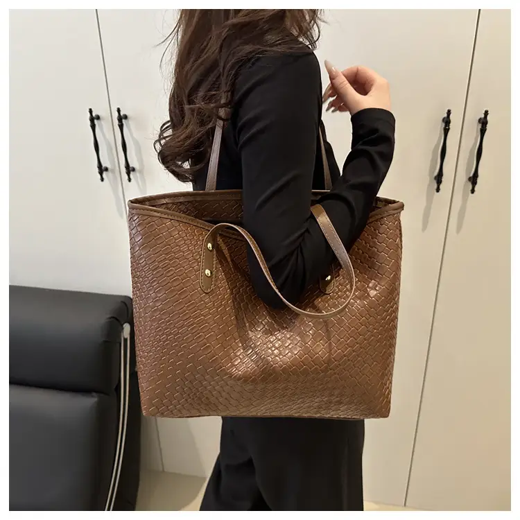 Women's White Woven Tote Bag Large Capacity Shoulder Bag — feature 17