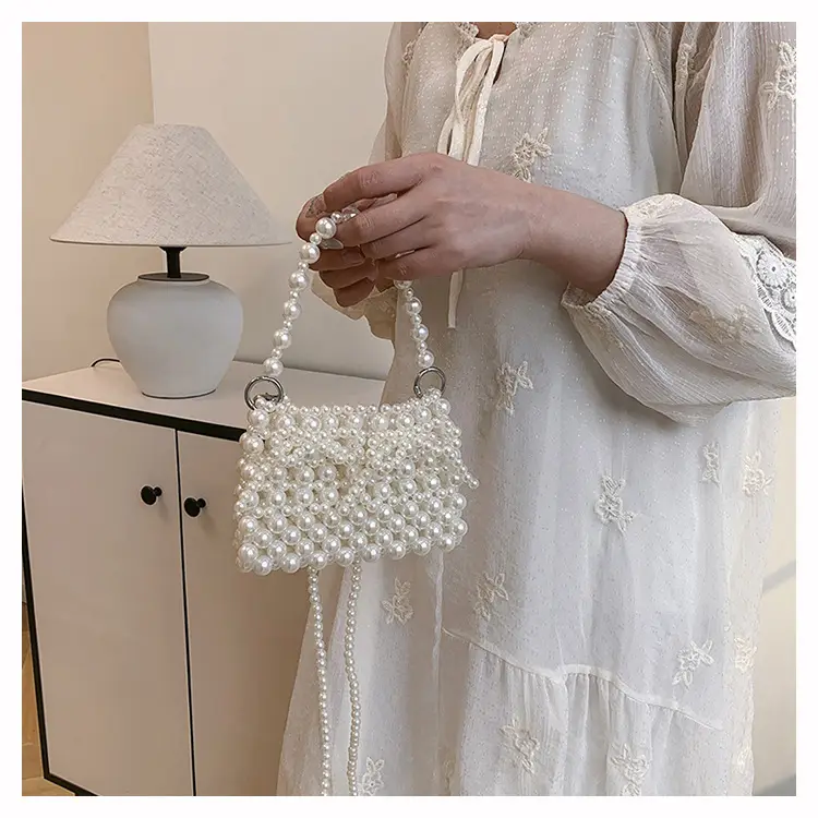 Pearl Chain Crossbody Bag Women's Fashionable Shoulder Bag — feature 12
