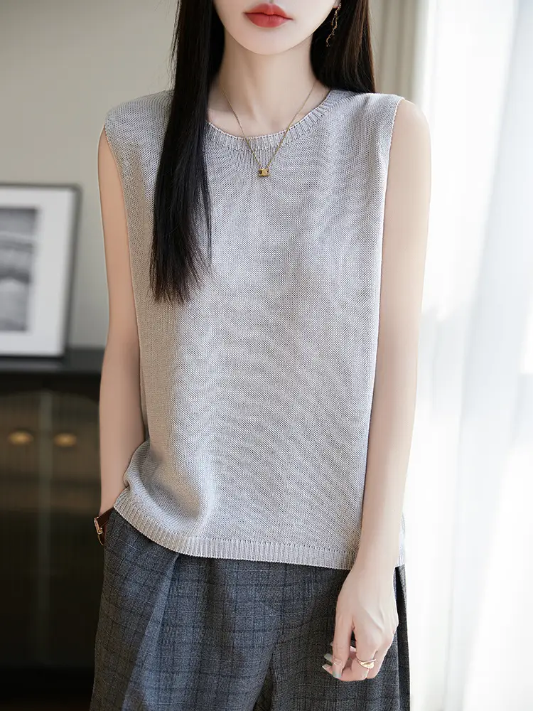 Women Green Knitted Sleeveless Vest with Round Neck - Image 7