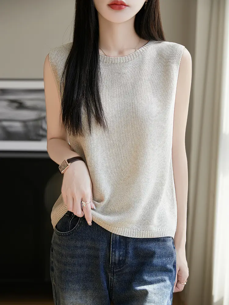 Women Green Knitted Sleeveless Vest with Round Neck - Image 10