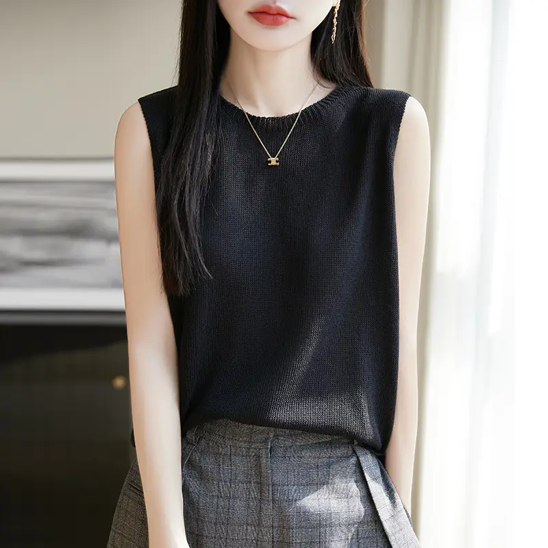 Women Green Knitted Sleeveless Vest with Round Neck - Image 5
